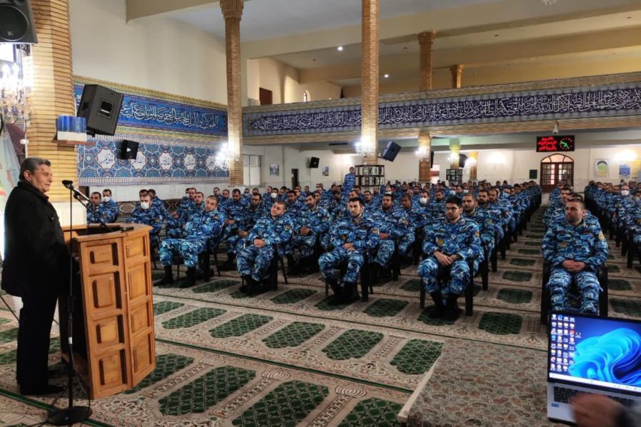 مراسم افتتاحیه آموزش هئیت معارف جنگ کارکنان وظیفه مقطع لیسانس به بالا اعزامی  ۰۱/  ۱۲/ ۱۴۰۳ در مرکز  آموزش شهید خضرایی  نهاجا در تاریخ ۱۱/ ۱۲/ ۱۴۰۳  برگزار شد