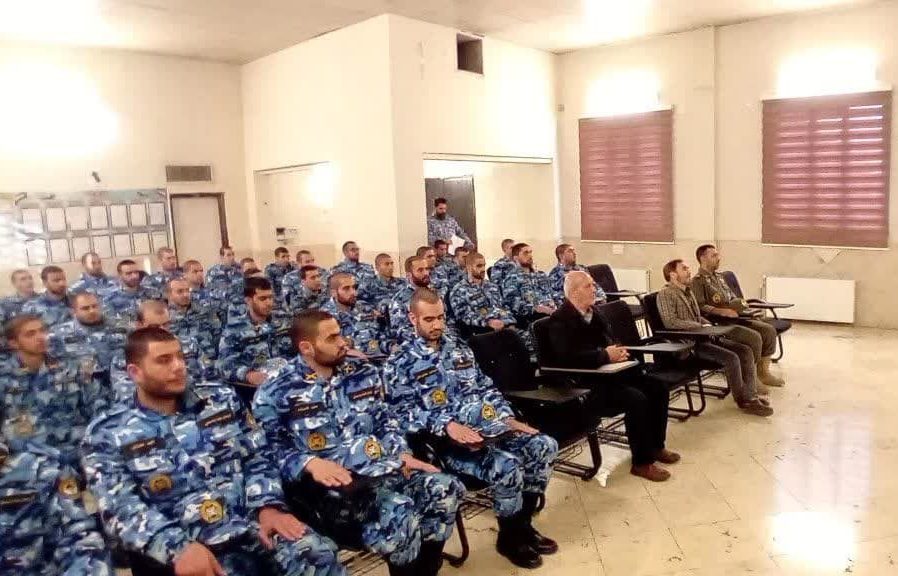 مراسم افتتاحیه آموزش هئیت معارف جنگ کارکنان وظیفه مقطع فوق دیپلم به پائین اعزامی ۰۱/  ۱۲/ ۱۴۰۳ در مرکز  تیپ امیر وابسته به شهیدخضرایی  نهاجا در تاریخ  ۱۱/ ۱۲/ ۱۴۰۳  برگزار شد