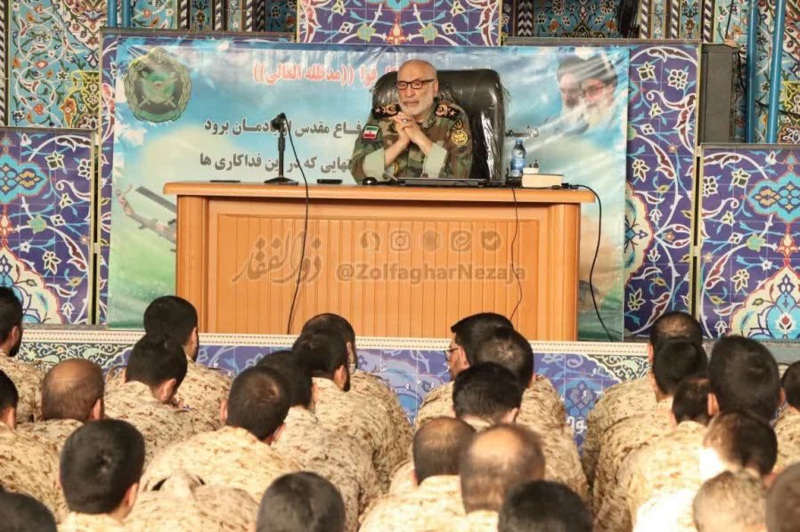 جانشین رئیس گروه مشاورین نظامی فرماندهی معظم کل قوا و رئیس هیئت معارف جنگ شهید سپهبد علی صیاد شیرازی : مطالعه تاریخ بدون تحریف، کلید جلوگیری از تکرار تجربیات تلخ است
