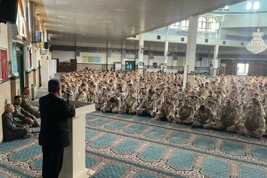 مراسم افتتاحیه آموزش هئیت معارف جنگ کارکنان وظیفه مقطع لیسانس به بالا اعزامی ۰۱/ ۰۳/ ۱۴۰۴ در مرکز ۰۱ شهدای نزاجا در تاریخ  ۱۷/ ۰۳/ ۱۴۰۴  با حضور اساتید پیشکسوت هیئت معارف جنگ برگزار شد